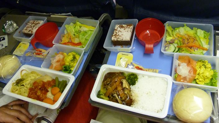 デルタ航空DL278便［21:15関西→10:05ホノルル］機内食