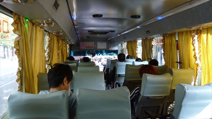 ホテルロイヤルニッコータイペイ（老爺大酒店）から桃園空港まで『大有巴士2061』バスに乗る
